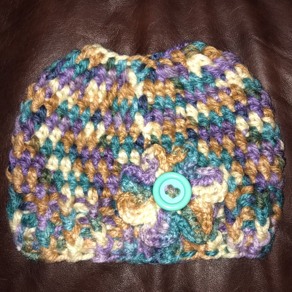 Messy Bun Beanie - Picture 5 of 7